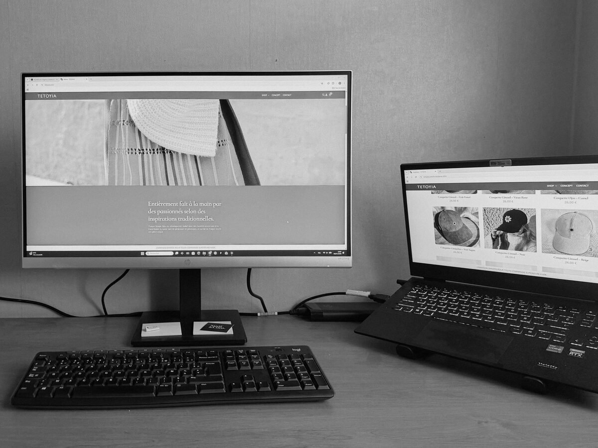 Site internet e-commerce affiché sur ordinateur et ordinateur portable